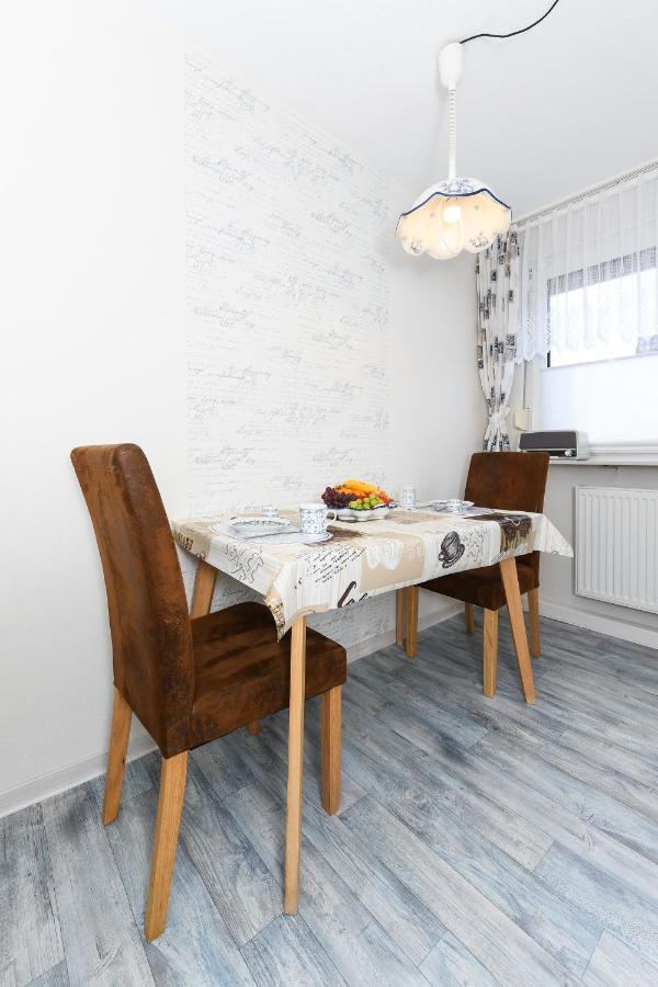 Ferienwohnung Im Haus Weinstock Esens Εξωτερικό φωτογραφία