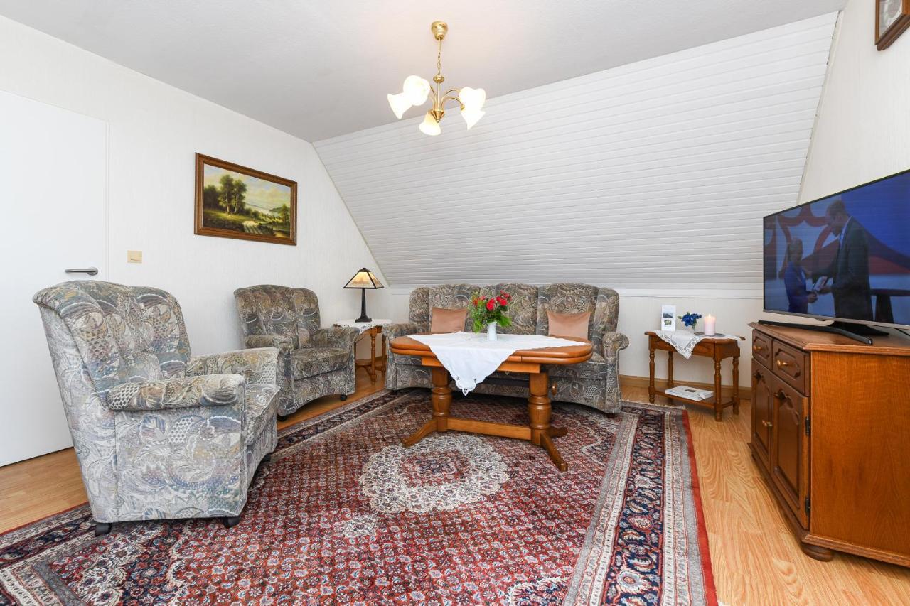 Ferienwohnung Im Haus Weinstock Esens Εξωτερικό φωτογραφία