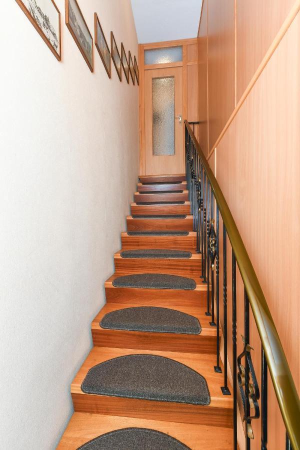 Ferienwohnung Im Haus Weinstock Esens Εξωτερικό φωτογραφία